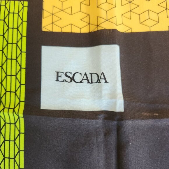 Vintage Escada Multi-Color Patchwork Quilt Black Background Silk Scarf Luxury - Picture 12 of 13
